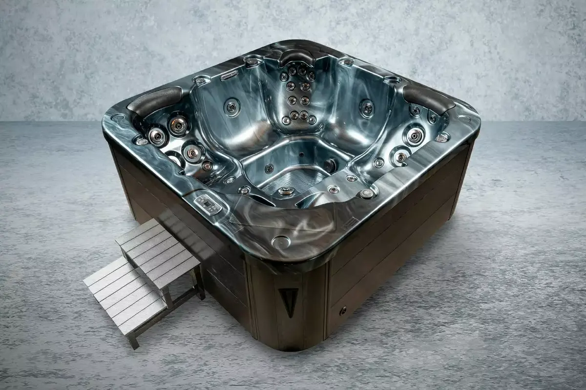 Outdoor Whirlpool, Jacuzzi, Hot Tub dunkel / schwarz Modena USA