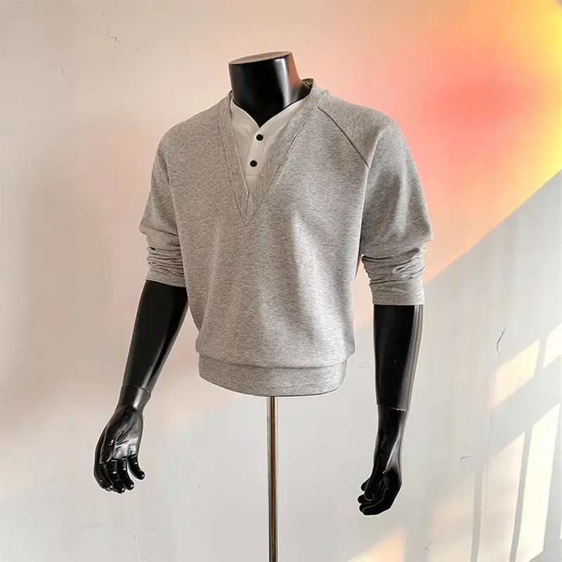 Pullover mit Doppel-V-Hals