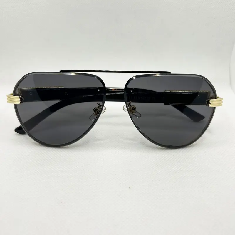 Randlose Sonnenbrille mit Leopardenkopf