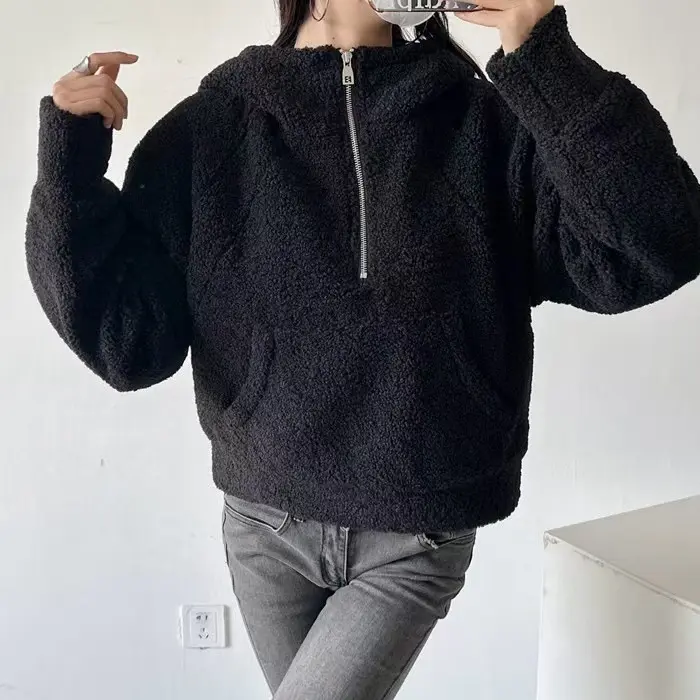 Relaxed Fit Halbzipfel-Hoodie aus Imitat Lammwolle