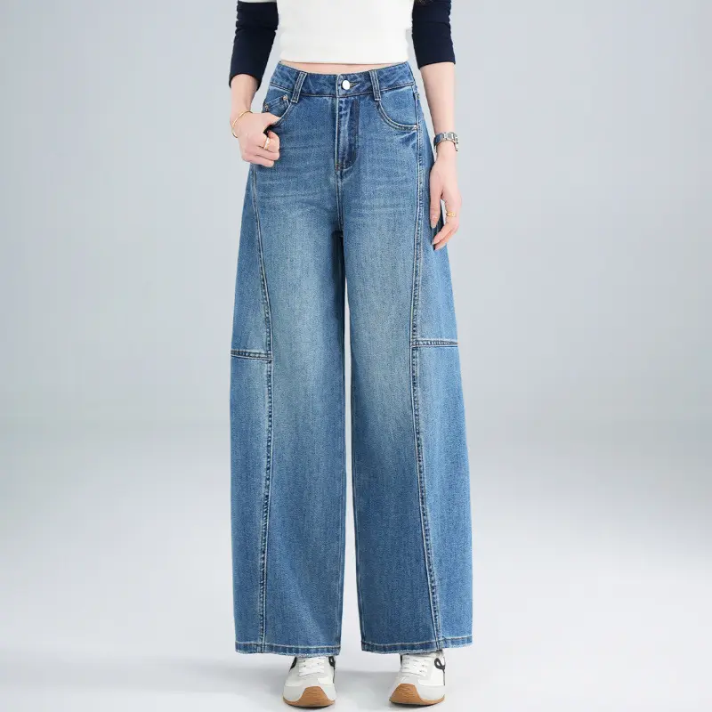 Retro-Bootcut-Hosen mit weiten Beinen aus hochwertiger Denim