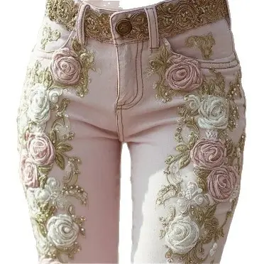 Retro-Hose mit Stickerei und Print