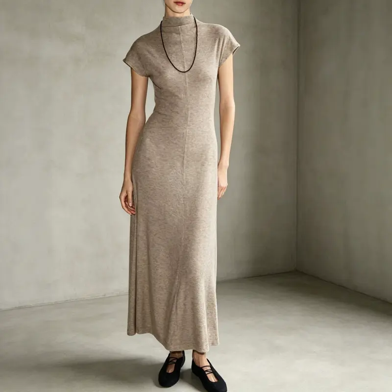 Retro-Kleid mit halbem Hals