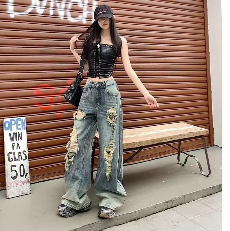 Ripped Denim Jeans im Vintage-Look