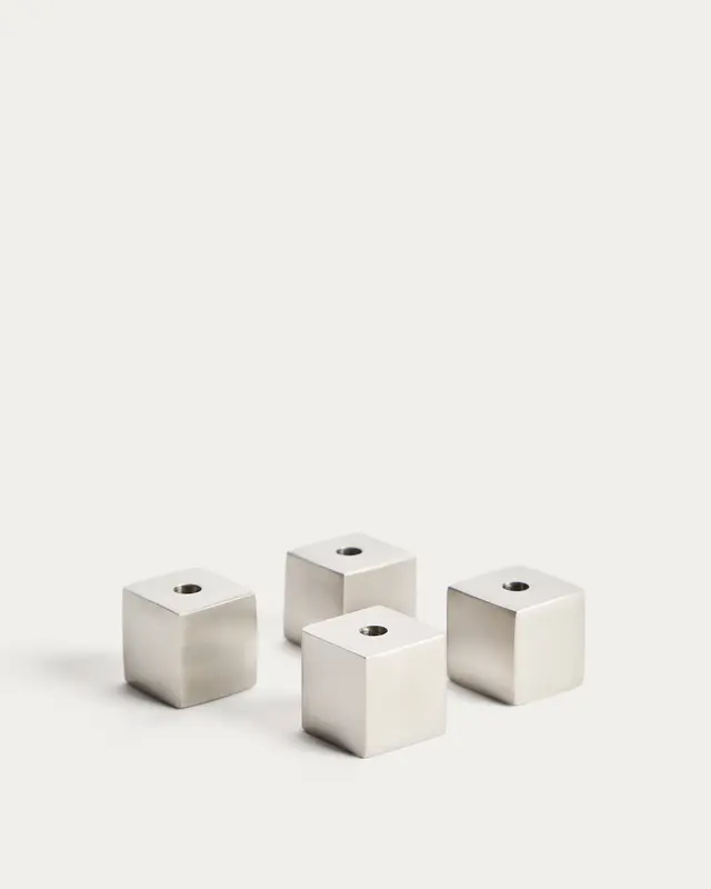 Set Acadia mit 4 Kerzenhaltern aus Edelstahl mit matt silbernem Finish