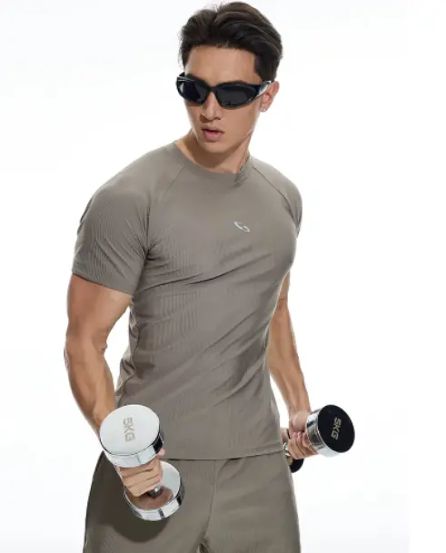 Sommer-Trainings-Shirt