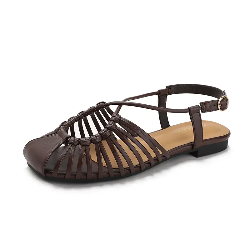 Sommerliche Kreuzriemen-Schuhe mit Rundspitze