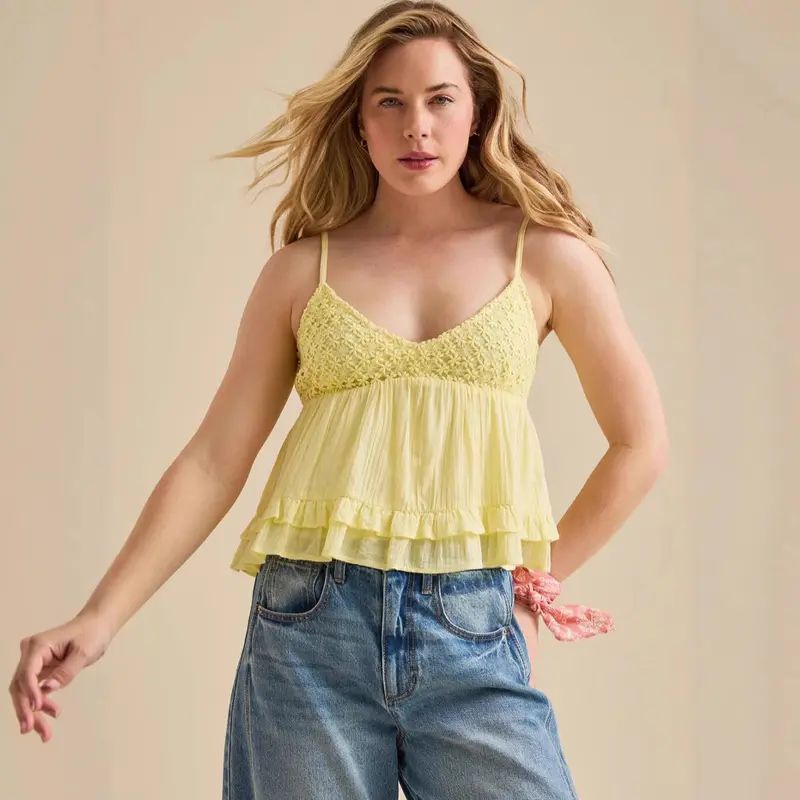 Spitzenbesetztes V-Neck Top