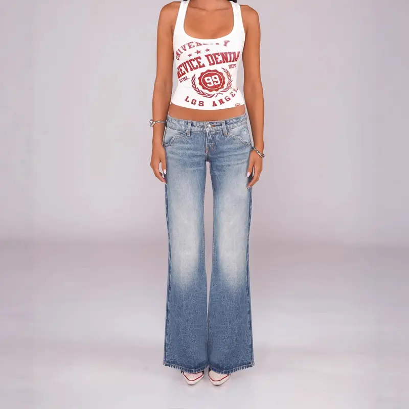 Straight-Leg Jeans in Washed Blue