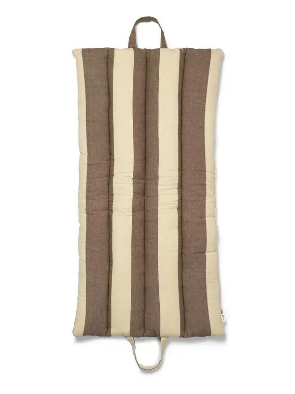 Strand Folding Mat