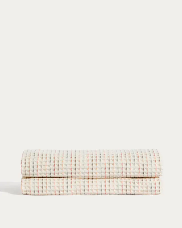 Tagesdecke Wufy aus 100 % Baumwoll-Waffelpiqué mit bunten Streifen für Babybetten