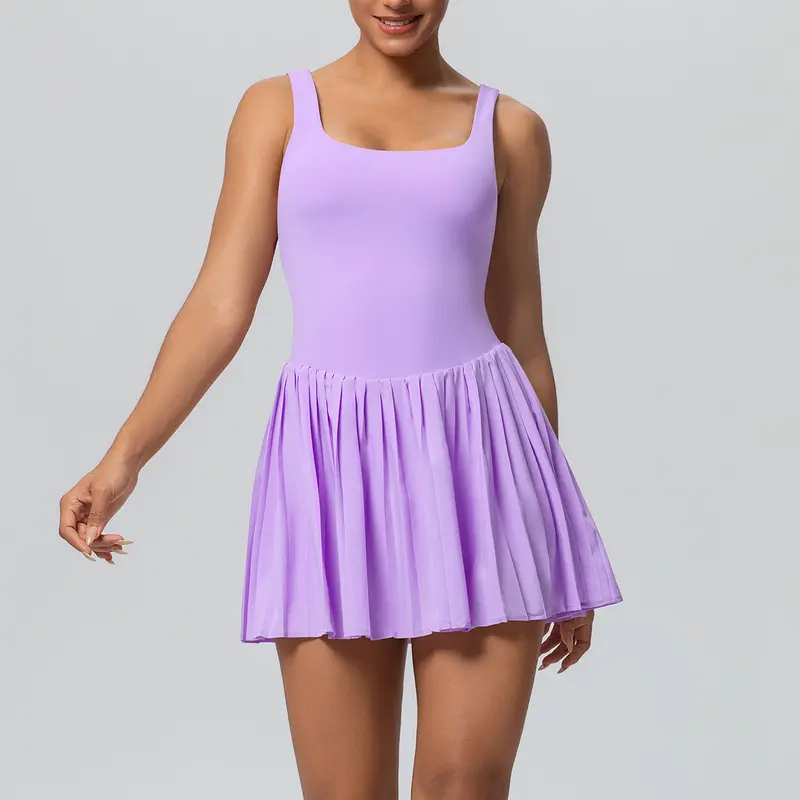 Tennis-Kleid «Match» · Plissee, integrierte Shorts