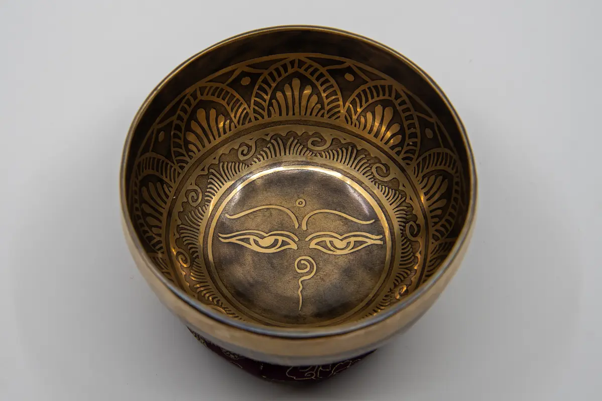 Tibetische Klangschale Buddha Eyes – Harmonie & Klarheit für Körper, Geist & Seele, Handarbeit, 14cm