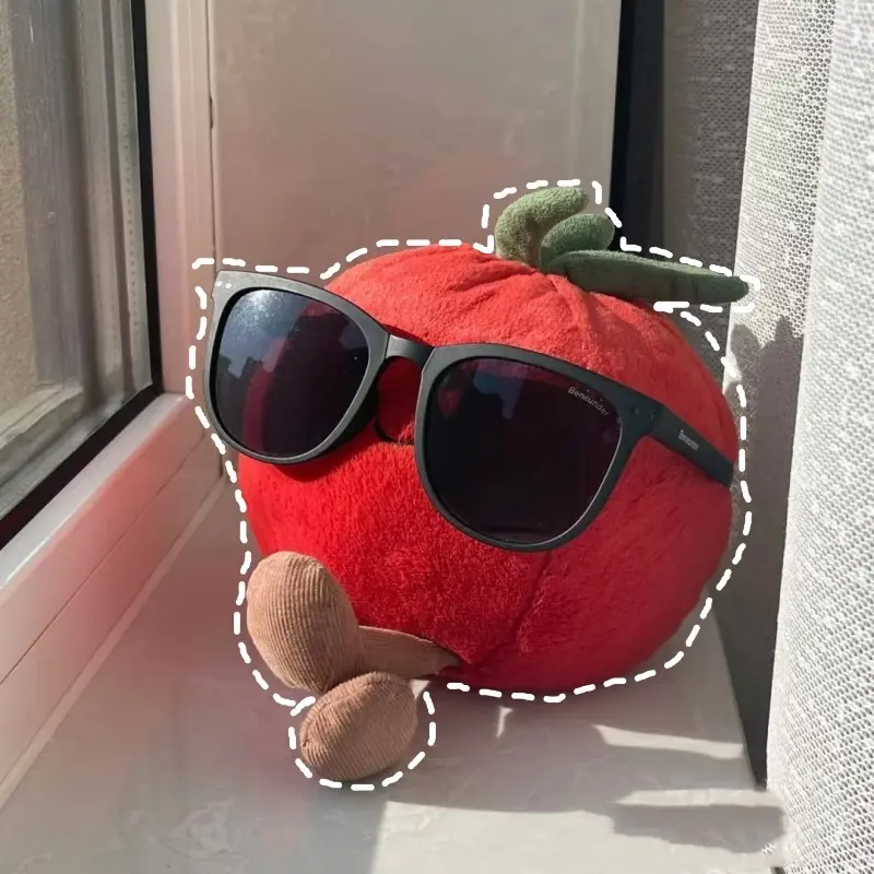 Tomaten-Plüschfigur