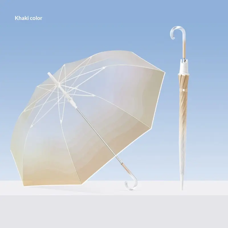 Transparenter Regenschirm mit Farbverlauf