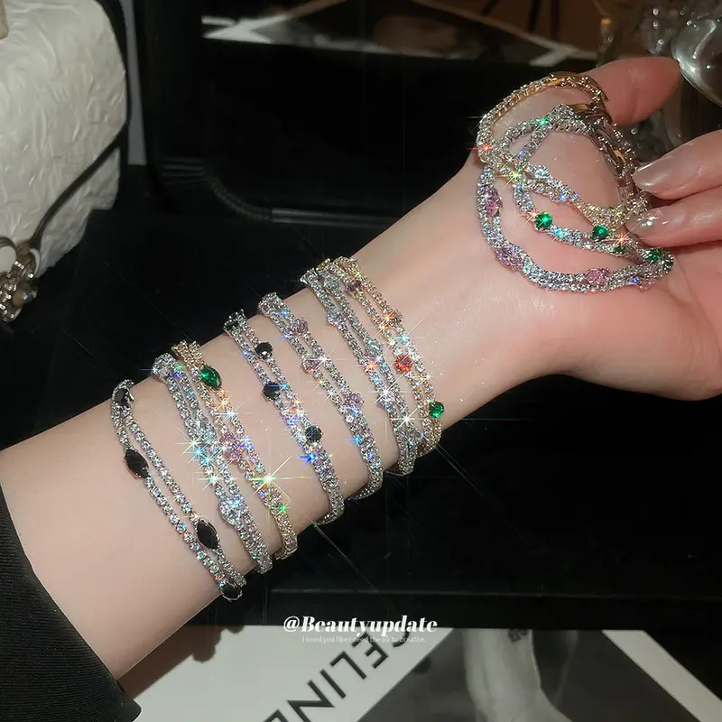 Vergoldetes Armband mit Zirkonia, zweilagig