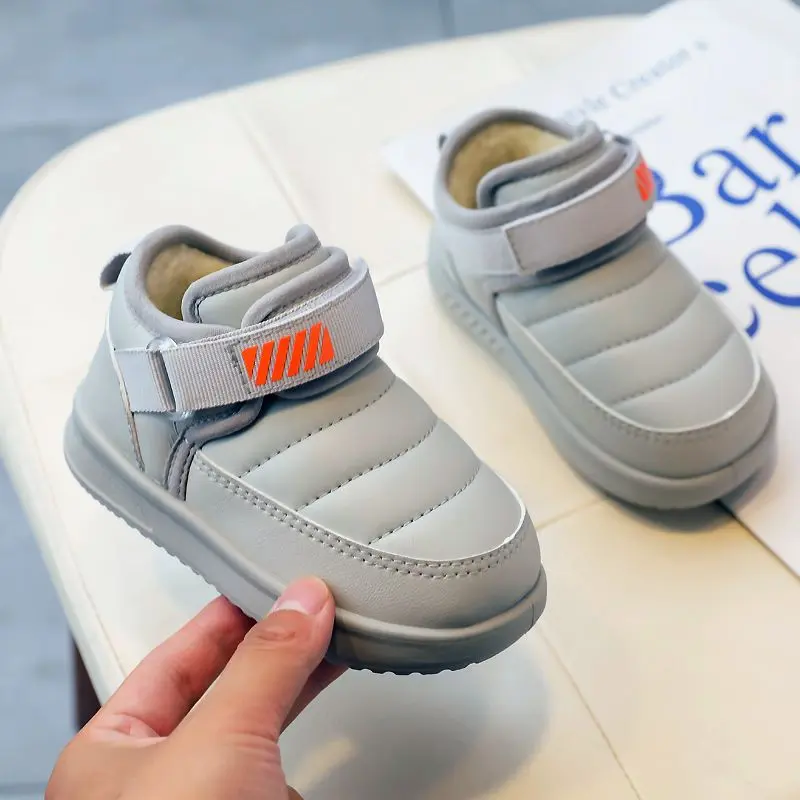 Wasserdichte Kinderschuhe
