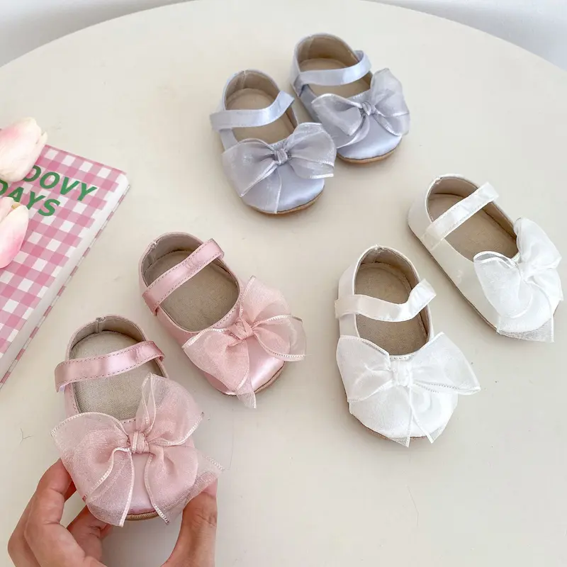 Weiche Durchatmende Baby-Schuhe mit Schleife