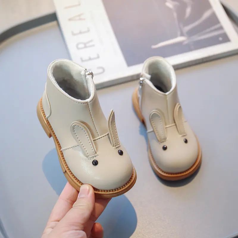 Weiche Herbst-Booties für Mädchen