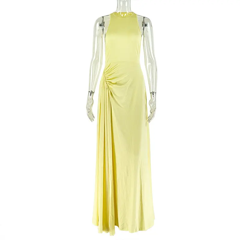 Wickelkleid mit Taillierung und Plissees