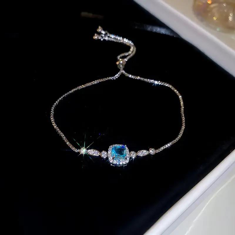 Zirkonia-Armreif im Diamant-Design mit Geschenkbox