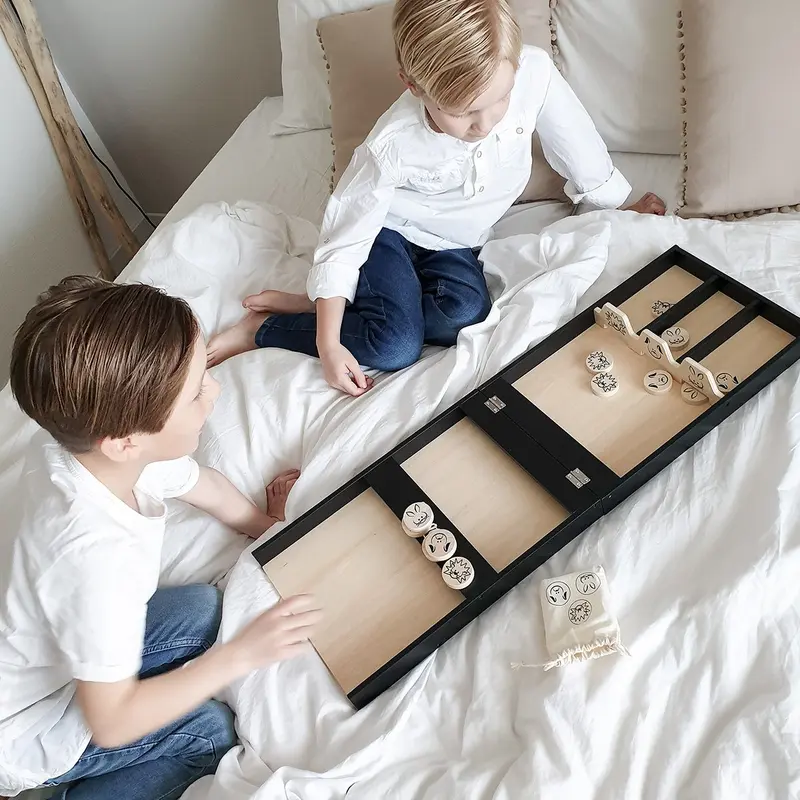 Znoet Sliding Board Game - FSC Holz